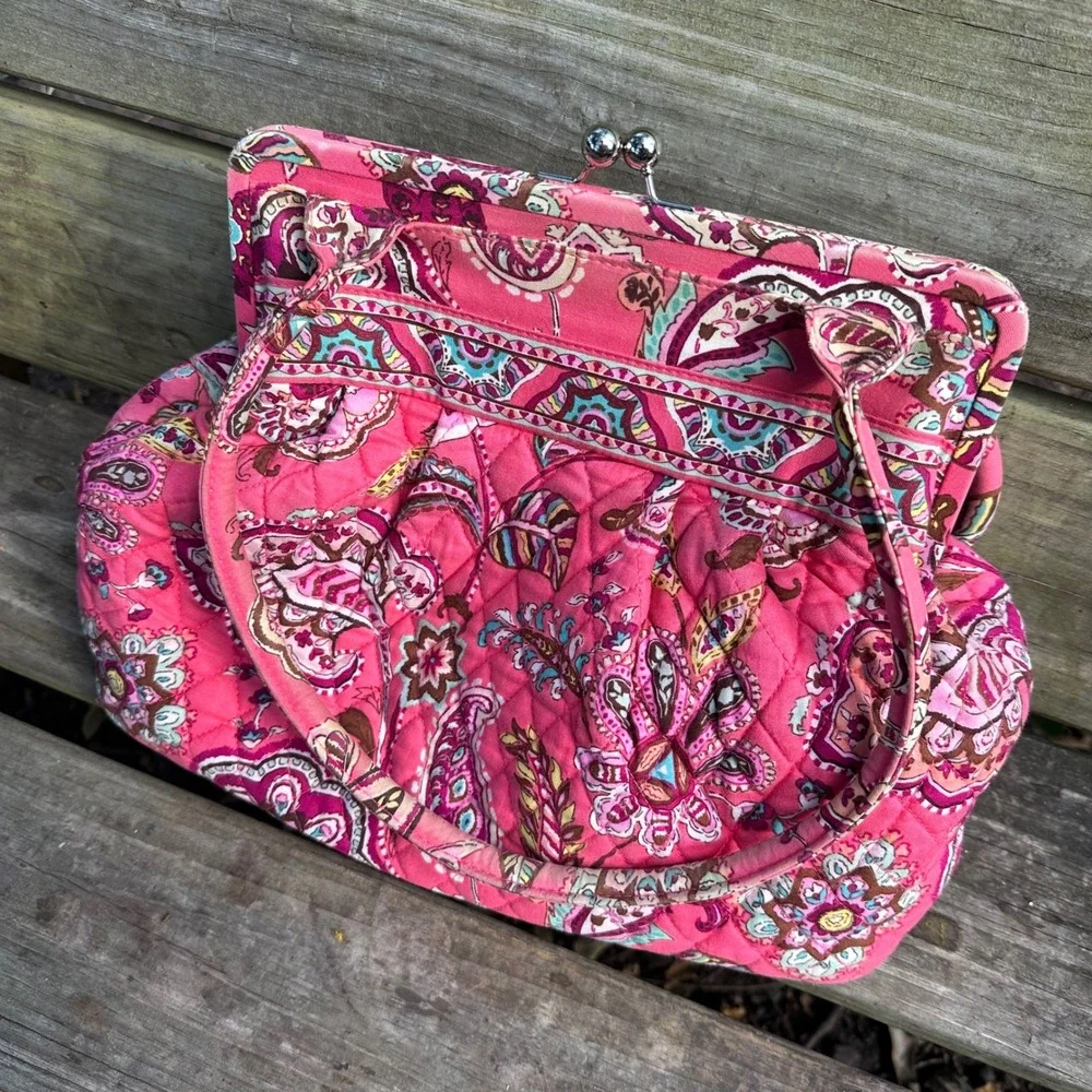 Vera Bradley Alice Bag Call Me Coral Pink Paisley Quilted Kisslock Handbag Purse